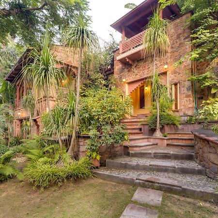 Hostie Chinar Haveli - Heritage Home With Pool, Gurgaon Buitenkant foto