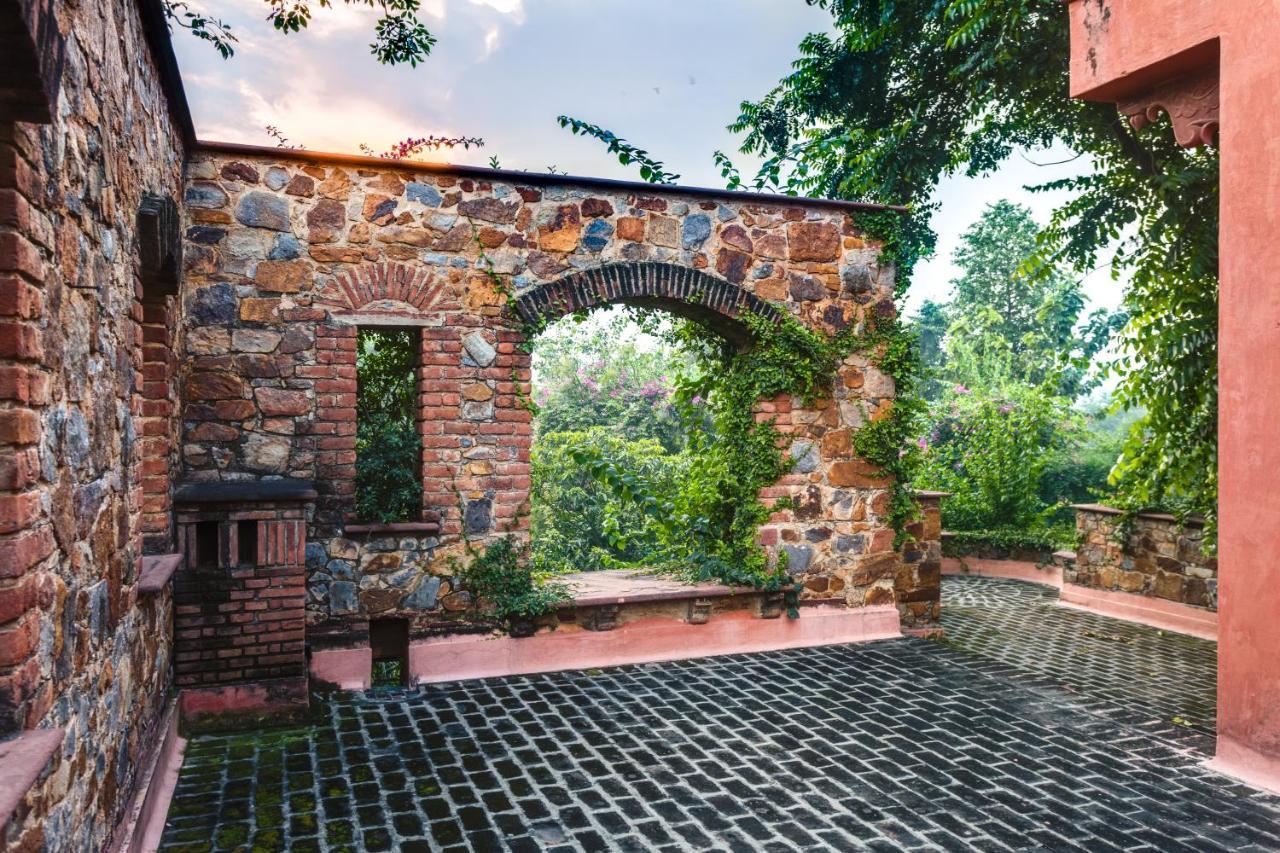 Hostie Chinar Haveli - Heritage Home With Pool, Gurgaon Buitenkant foto
