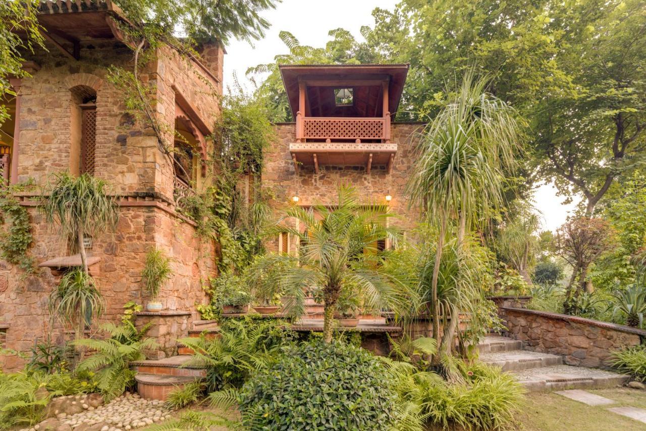 Hostie Chinar Haveli - Heritage Home With Pool, Gurgaon Buitenkant foto